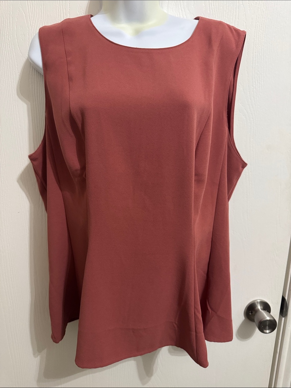 Ann Taylor NWT Sleeveless Scoop NeckDusty Mauve Pleated Blouse Career Office